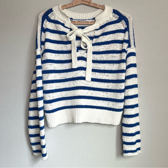 J.Crew Textured Tie Back Rollneck Sweater Sz S Blue White Oversized Boxy 2024 - Picture 8 of 15
